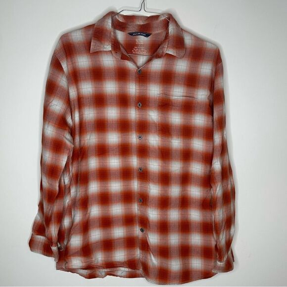 West Marine Large Burnt Orange and White Plaid Long Sleeve Flannel Shirt - Picture 4 of 5